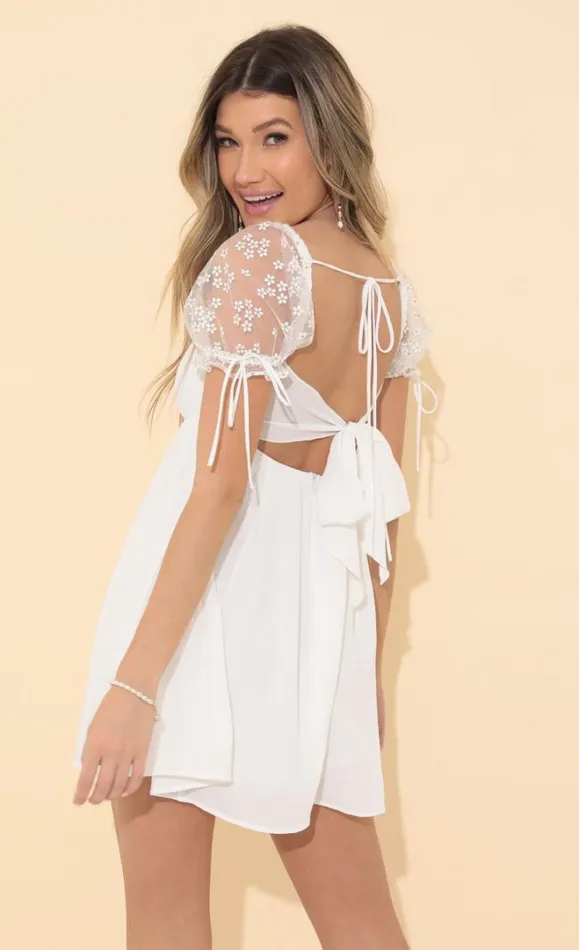 Baby Doll Dress White Daisy Women LUCY IN THE SKY Mini Dresses Baby Doll Dress White Daisy Women LUCY IN THE SKY Mini Dresses
