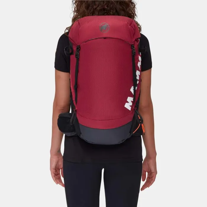 Backpacks and Bags Women Mammut Ducan 24 Blood Redblack Backpacks and Bags Women Mammut Ducan 24 Blood Redblack