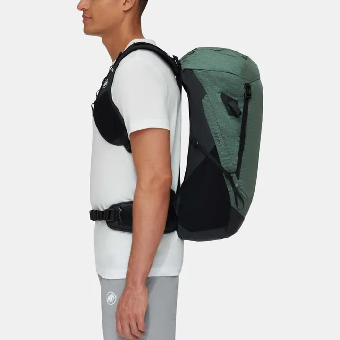 Backpacks and Bags WomenMen Mammut Ducan 24 Dark Jadeblack Backpacks and Bags WomenMen Mammut Ducan 24 Dark Jadeblack