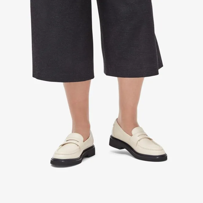 Clarks Flat Shoes Splend Edge Cream Leather 8211 Women