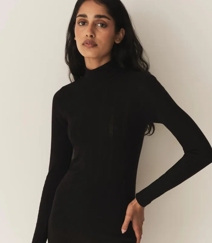 DEN Tees Women Nessa Tee Black DEN Tees Women Nessa Tee Black