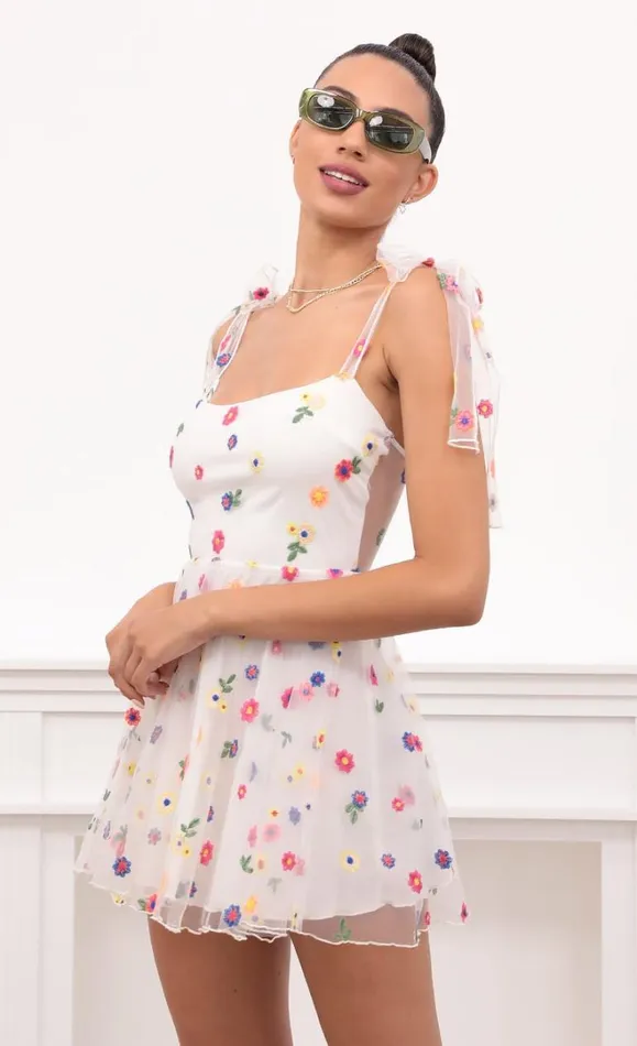 Embroidered Flower Mesh White Women LUCY IN THE SKY Mini Dresses Embroidered Flower Mesh White Women LUCY IN THE SKY Mini Dresses