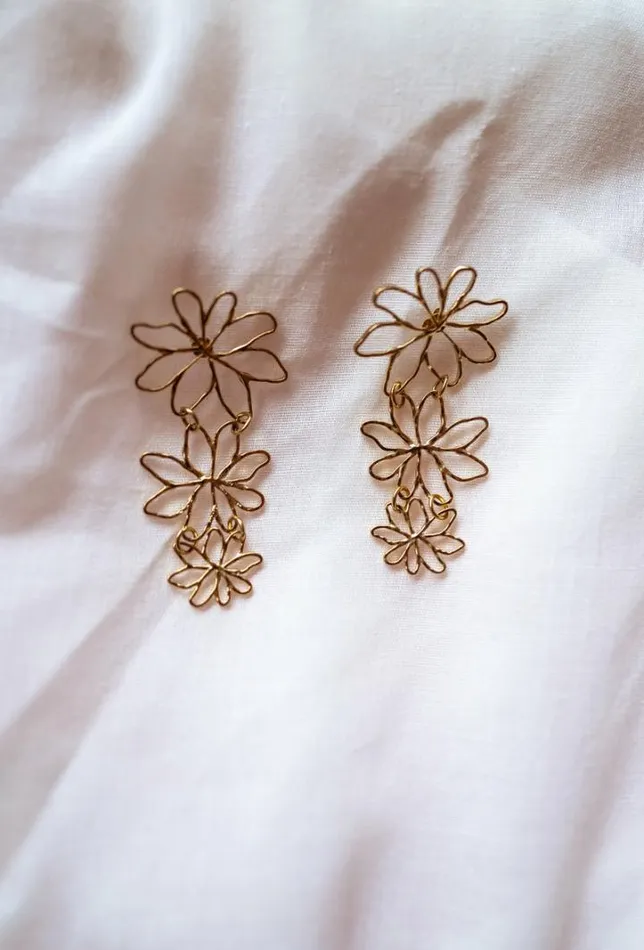 Jewelry and Accessories Earrings Easy Clothes Golden Amiel Earrings Golden Jewelry and Accessories Earrings Easy Clothes Golden Amiel Earrings Golden