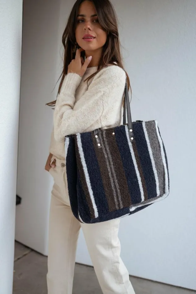 Jewelry and Accessories Handbags Easy Clothes Blue Leah Striped Bag Blue