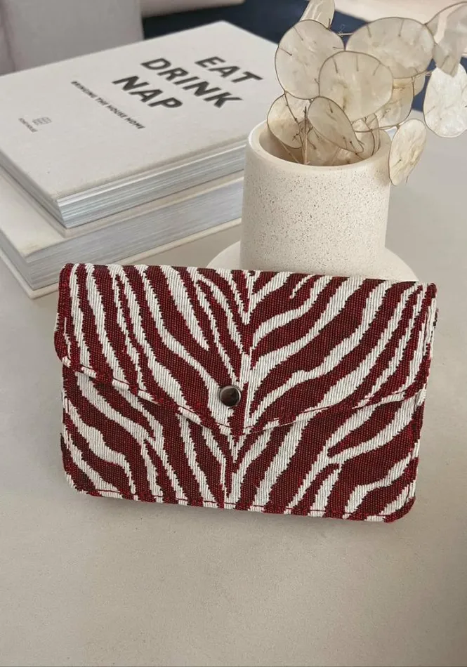 Jewelry and Accessories Handbags Easy Clothes Burgundy Sona Zebra Pouch