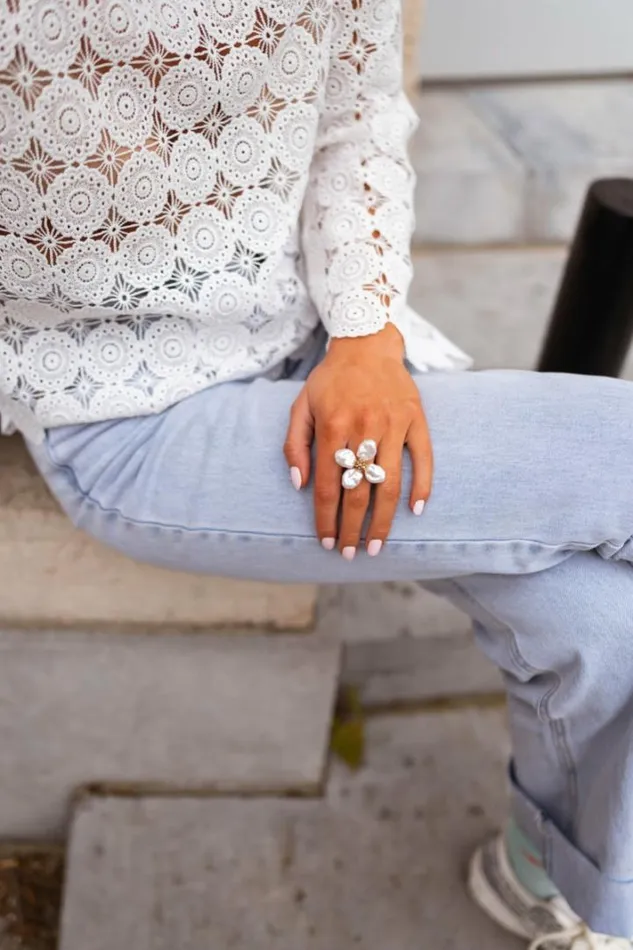 Jewelry and Accessories Rings Easy Clothes Ecru And Golden Beth Ring