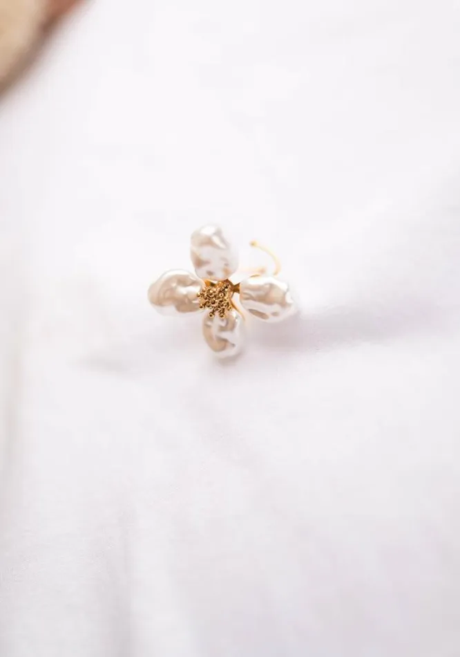 Jewelry and Accessories Rings Easy Clothes Ecru And Golden Beth Ring Jewelry and Accessories Rings Easy Clothes Ecru And Golden Beth Ring