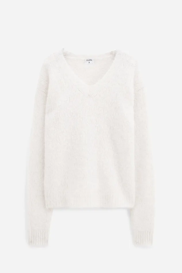 Knitwear filippak Women Soft Alpaca VNeck Sweater Cream White Knitwear filippak Women Soft Alpaca VNeck Sweater Cream White