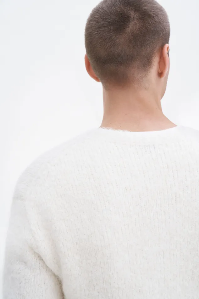 Knitwear filippak Women Soft Alpaca VNeck Sweater Cream White Knitwear filippak Women Soft Alpaca VNeck Sweater Cream White
