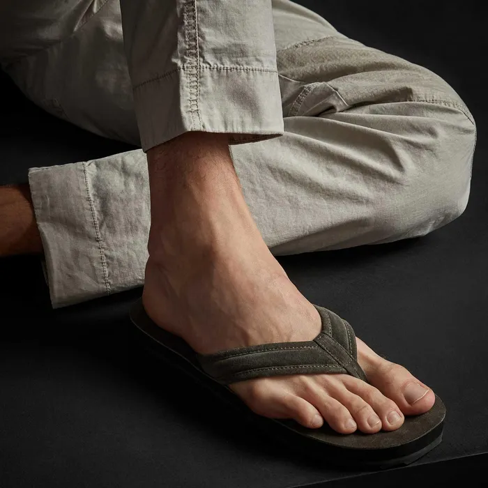 MEN James Perse SANDALS Men039s Suede Flip Flop Olive