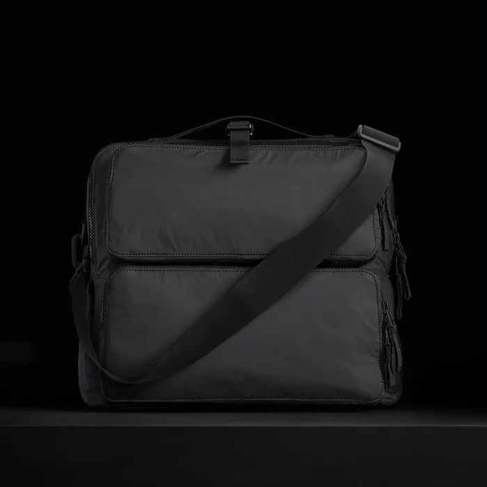 MENWOMEN James Perse BACKPACKS Messenger Bag Black