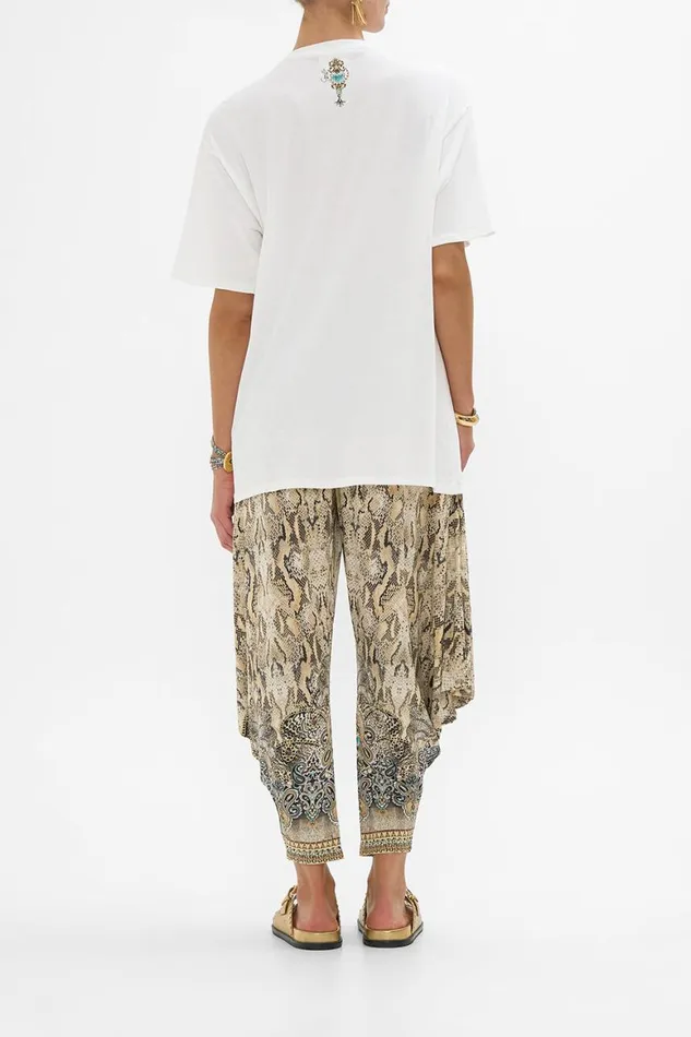 OVERSIZED BAND TEE 8211 WHITE THE THRONE ROOM The Throne Room Womens Camilla Tees