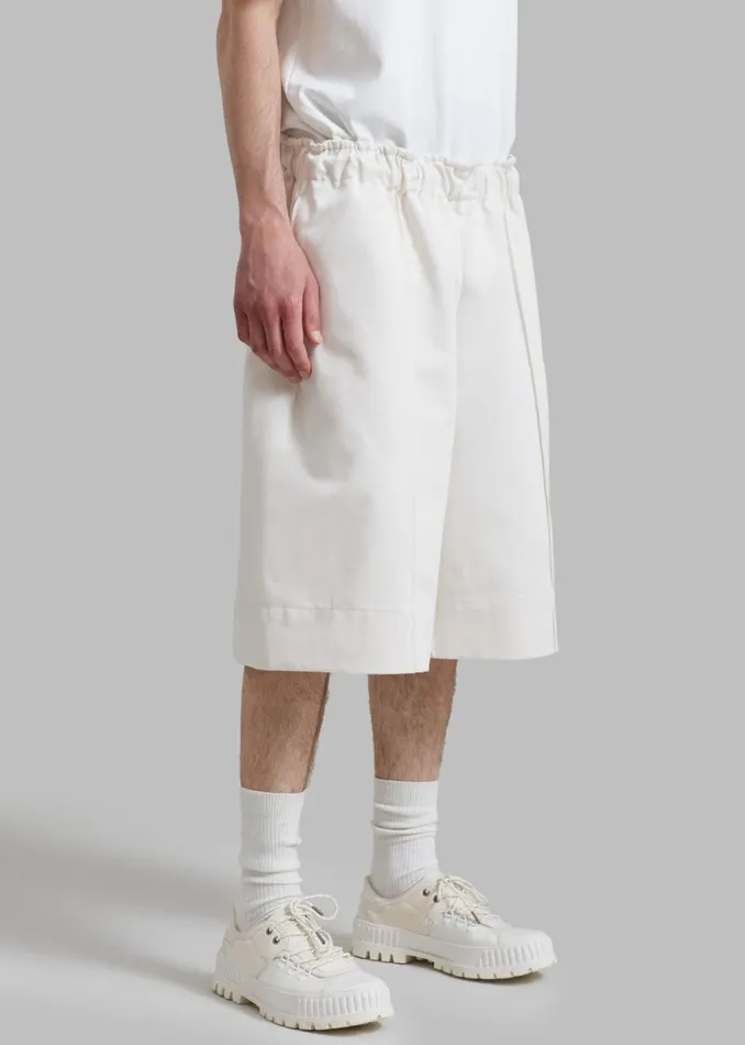 The Frankie Shop Adan Bermuda Shorts 8211 Cream Shop Clothing