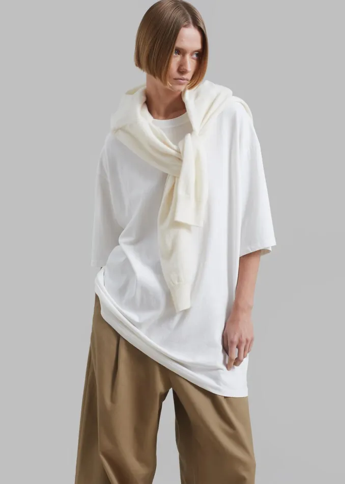 The Frankie Shop Avak Oversized Tee 8211 White Shop Clothing