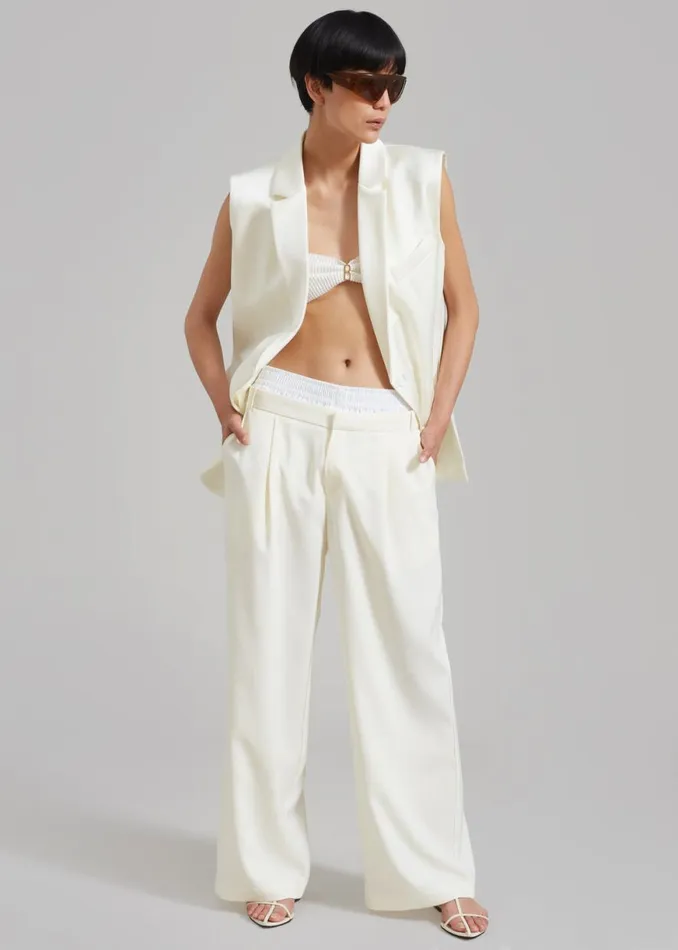 The Frankie Shop Everly Satin Vest 8211 Cream Shop Outerwear