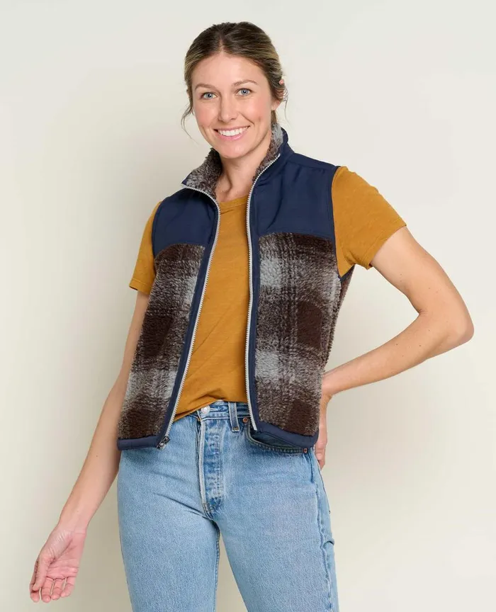 ToadandCo Jackets and Layers Women039s Sespe Sherpa Vest Light Ash 8211 Women039s
