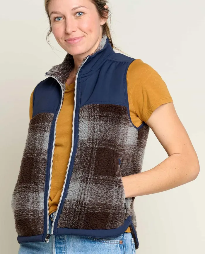 ToadandCo Jackets and Layers Women039s Sespe Sherpa Vest Light Ash 8211 Women039s