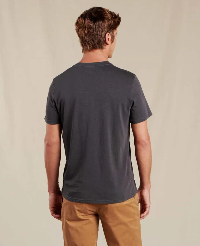 ToadandCo TShirts Men039s Primo Short Sleeve Crew Soot 8211 Men039s