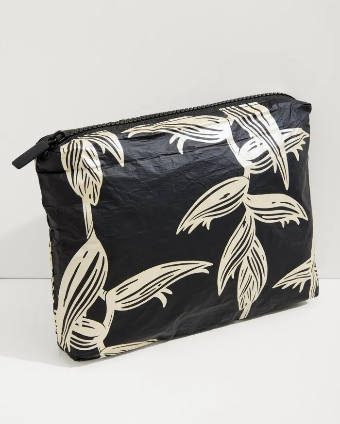 Tommy Bahama Handbags and Clutches Aloha Collection Heliconia Small Pouch Glowblack 8211 WomenBeach and Home Tommy Bahama Handbags and Clutches Aloha Collection Heliconia Small Pouch Glowblack 8211 WomenBeach and Home