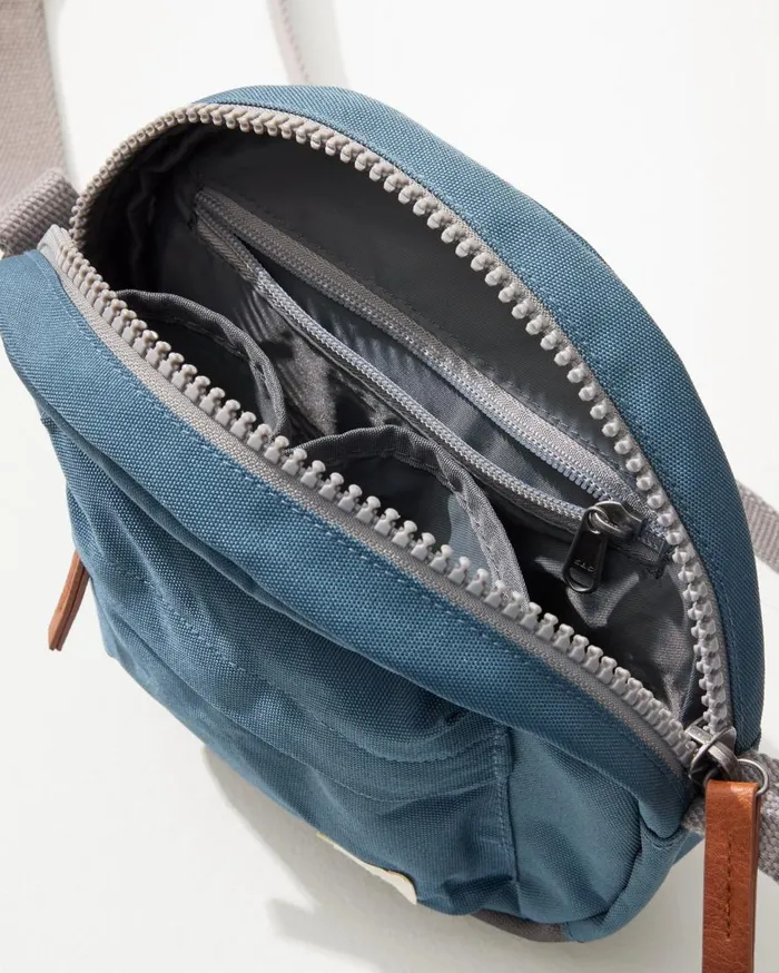 Tommy Bahama Handbags and Clutches Paddington Airforce Crossbody Bag Airforce 8211 WomenBeach and HomeMen Tommy Bahama Handbags and Clutches Paddington Airforce Crossbody Bag Airforce 8211 WomenBeach and HomeMen