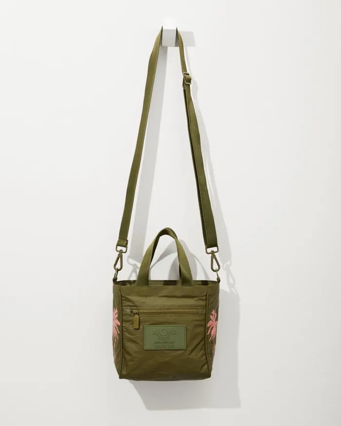 Tommy Bahama Luggage and Travel Aloha Collection Paumalu Crossbody Bag Olive 8211 Beach and HomeWomen Tommy Bahama Luggage and Travel Aloha Collection Paumalu Crossbody Bag Olive 8211 Beach and HomeWomen