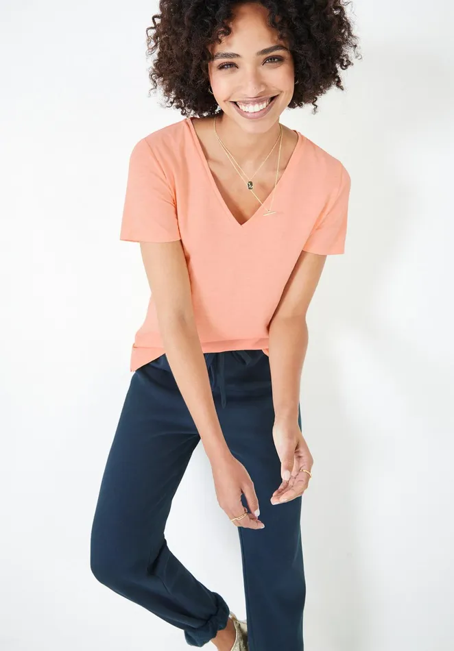 Tops and TShirts Women Hush Cali Cotton Slub V Tee Soft Coral
