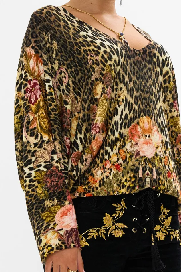 V NECK PRINTED DOLMAN SLEEVE KNIT BORN IN BRUGES Born In Bruges Womens Camilla Knitwear