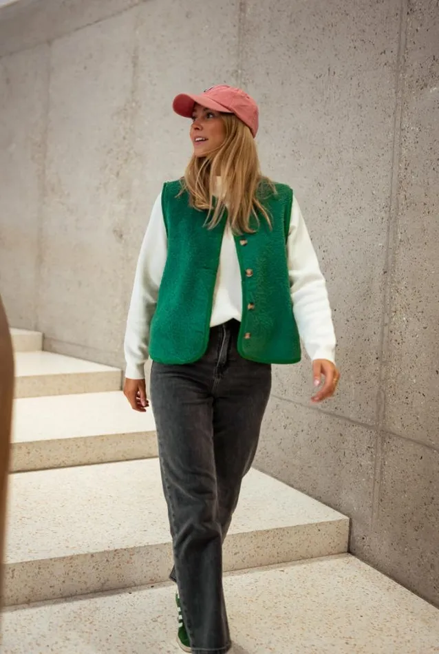Women039s Clothing Cardigans Easy Clothes Green Jay Sleeveless Cardigan Women039s Clothing Cardigans Easy Clothes Green Jay Sleeveless Cardigan