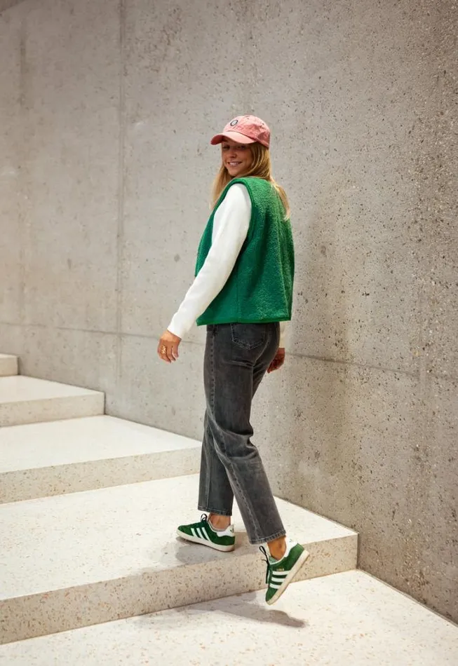 Women039s Clothing Cardigans Easy Clothes Green Jay Sleeveless Cardigan Women039s Clothing Cardigans Easy Clothes Green Jay Sleeveless Cardigan