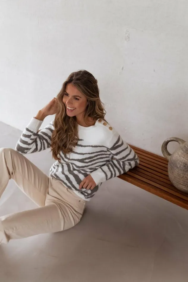 Women039s Clothing Sweaters Easy Clothes White And Khaki Patterned Valley Sweater Women039s Clothing Sweaters Easy Clothes White And Khaki Patterned Valley Sweater