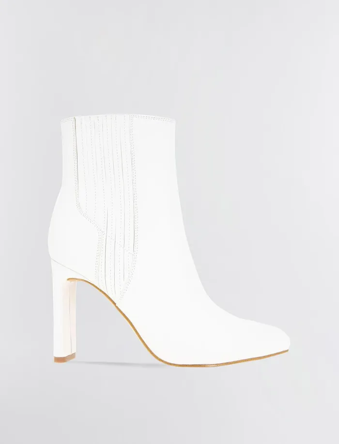 Women BCBGeneration BCBG White Kalia Bootie Cloud Dancer
