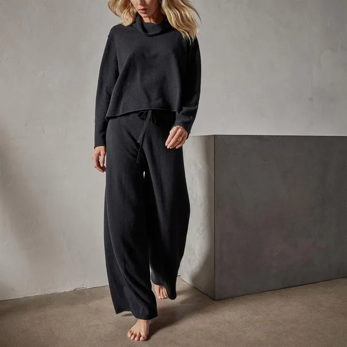 WOMEN James Perse GIFT SETS Women039s Cashmere Funnel Neck and Wide Leg Pant Gift Set Black